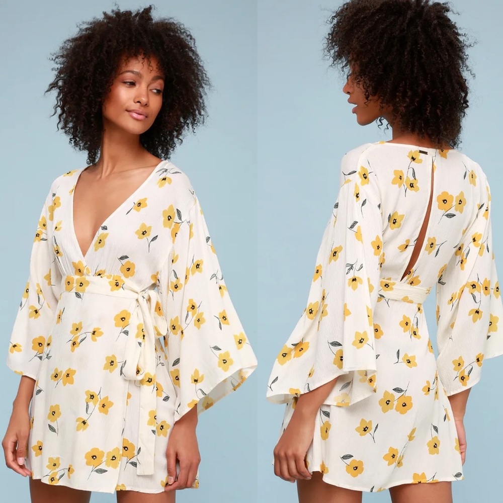 Billabong Relax on High Cream Floral Print Wrap Dress